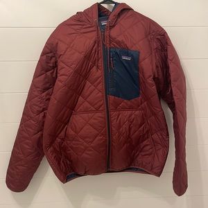 Patagonia quilted bomber hooded - like new